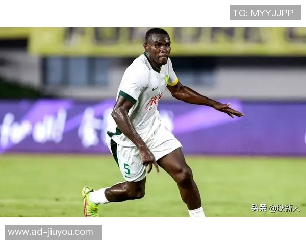 林良铭进球被判越位国安追三球遭遇明显误判引发争议