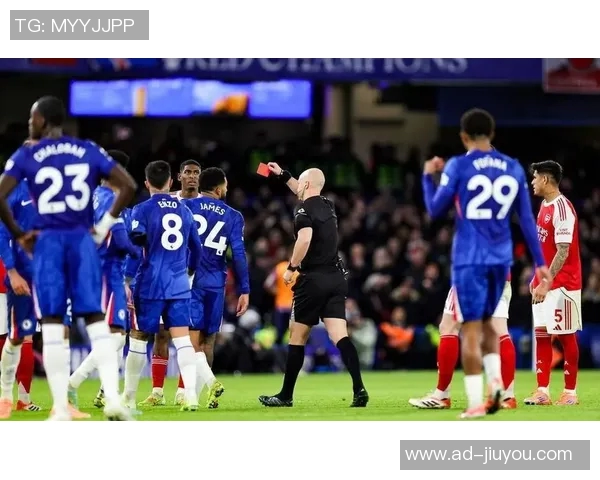 蓝军官方公布十月最佳进球候选凯塞多吉滕斯精彩射门引关注